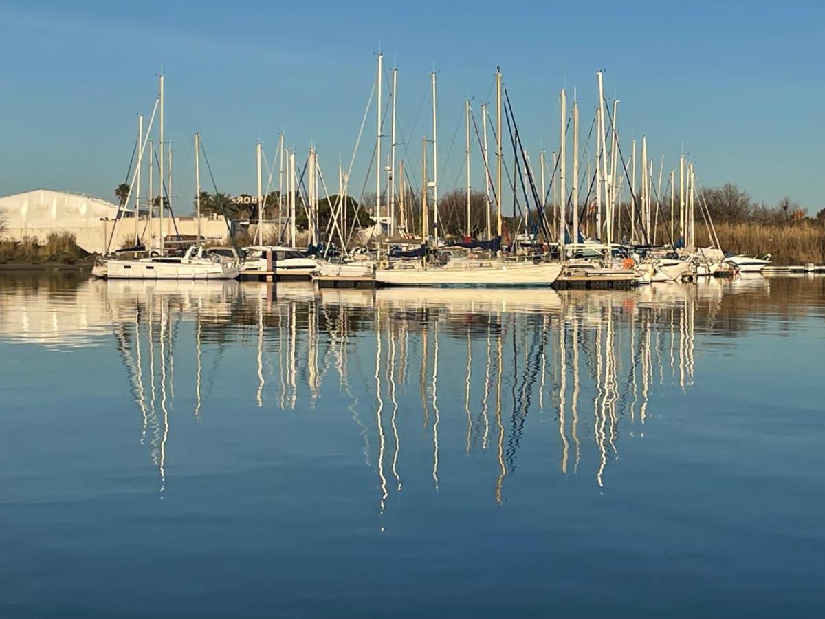Studio les pieds dans l'eau agréable en toutes saisons 4 couchages piscine - vue magnifique et rare - Les argonautes - Ile des pêcheurs Agde Exterior foto